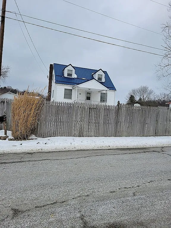 709 Brinkerton Rd photo 1
