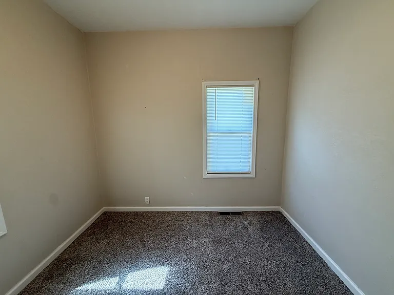 1826 N Jackson Ave — Photo 12