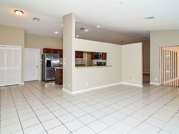 3rd image of 8324 NW 2nd Mnr