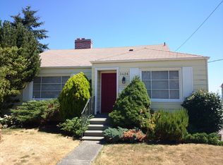 3426 Belvidere Ave SW, Seattle, WA 98126