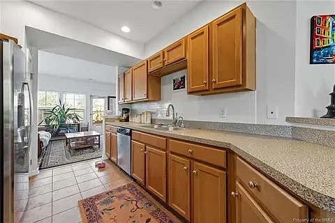 3401 Westham Ln — Photo 9