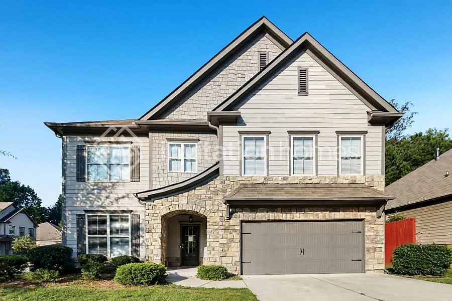 348 Silverwood Dr