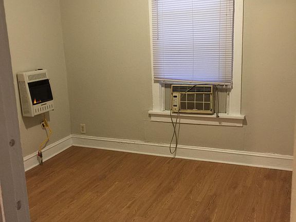 2nd image of 3941 Orla Ave