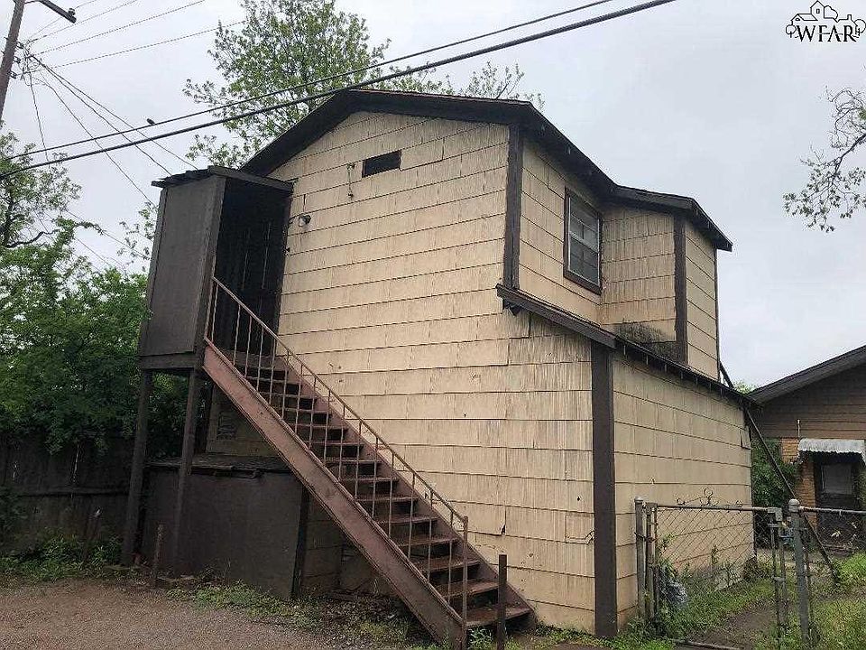 1st image of 1710 Beverly Dr