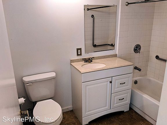 4th image of 240 Lombard St APT 330