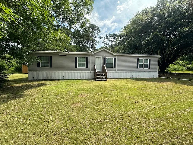 137 Coffin Point Rd — Photo 1