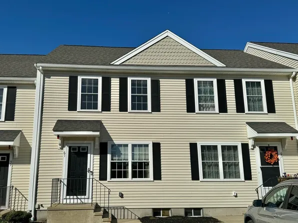 61 Boxberry Ln, Rockland, MA 02370