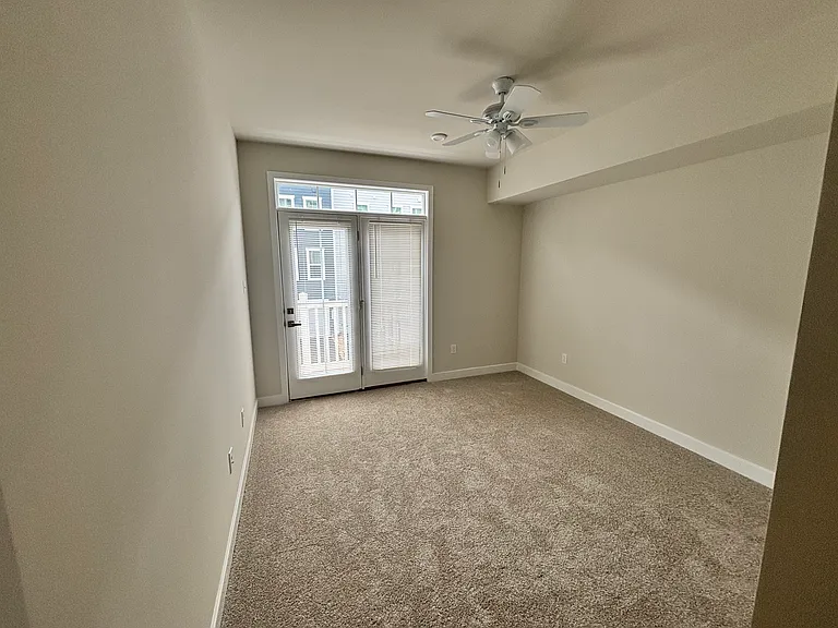 2846 Calgary Ln — Photo 11