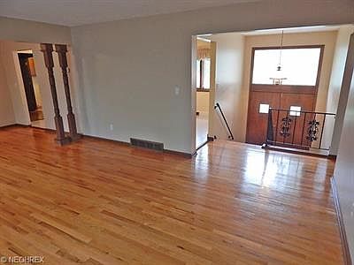 5th image of 8608 Scarlet Oak Ln