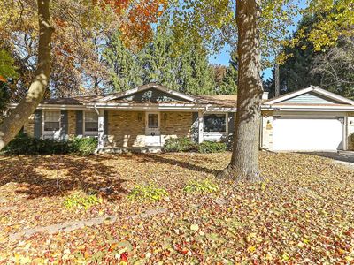 740 East Lisbon ROAD, Oconomowoc, WI, 53066