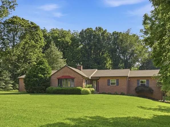 210 Jupiter Rd, Newark, DE 19711