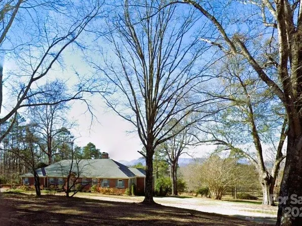 1060 Redland Rd, Landrum, SC 29356