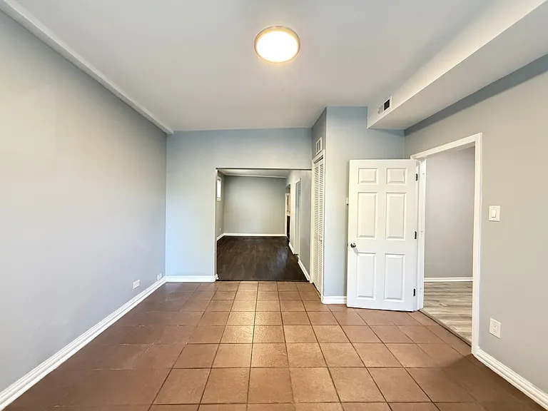 3511 W Dickens Ave #1 — Photo 10