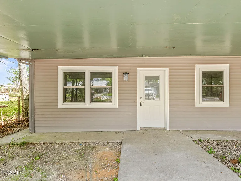 133 Woodrow St #A — Photo 3