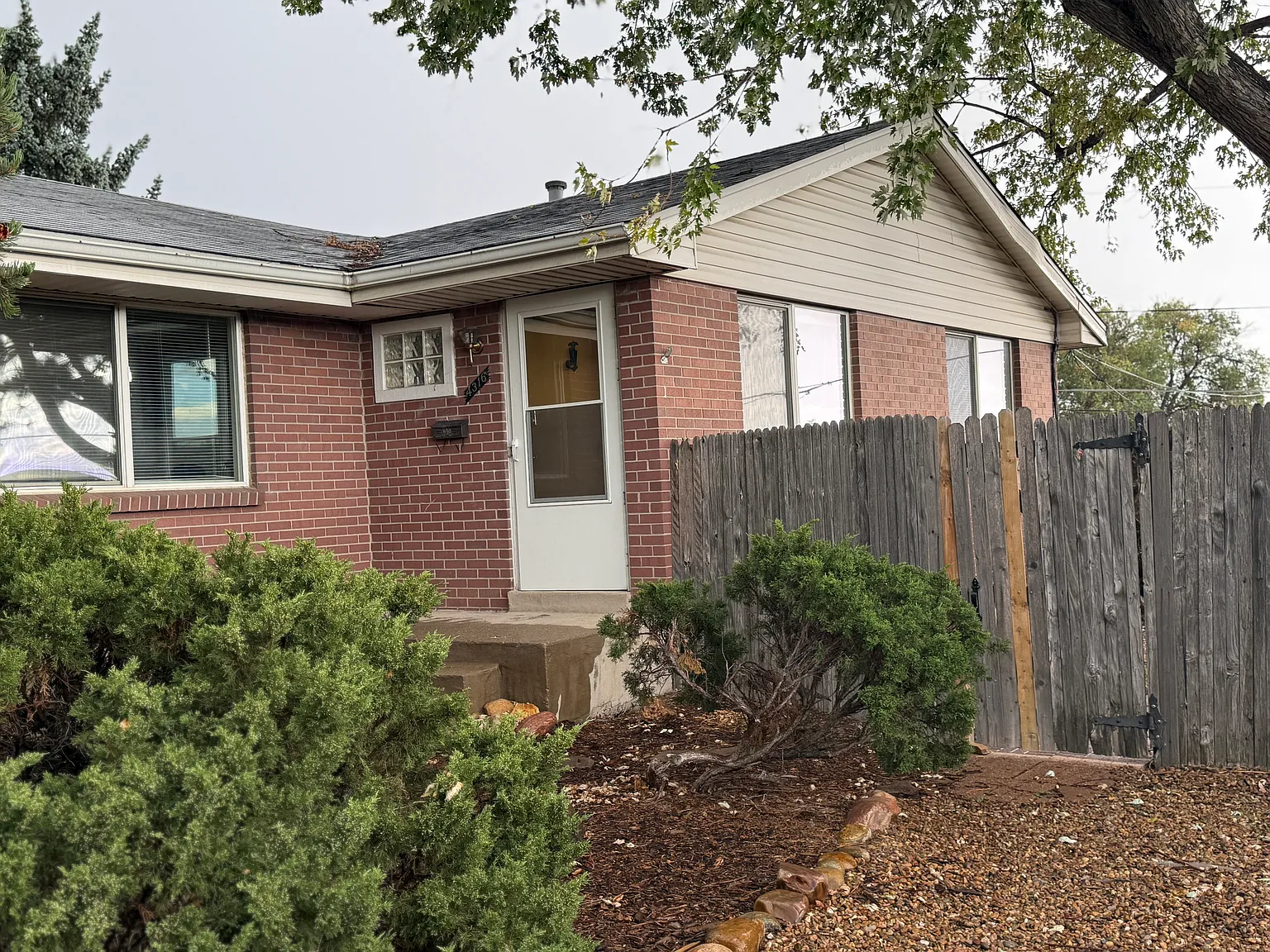 3 bed, 1470 sqft, $2,350 — Photo 2