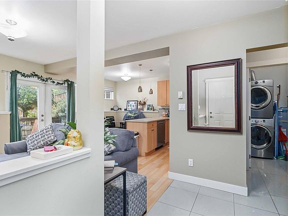 4th image of 1796 Denman St