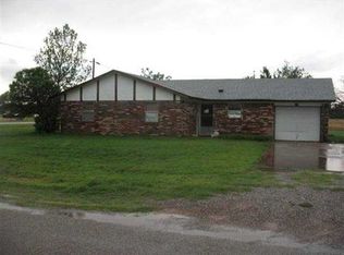 102 N Locust St, Temple, OK 73568