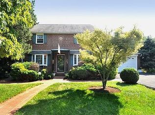 755 Baeder Rd, Jenkintown, PA 19046