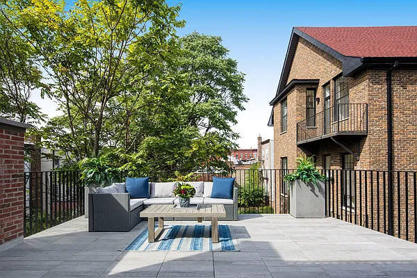 Sold by Bold New York | media 22