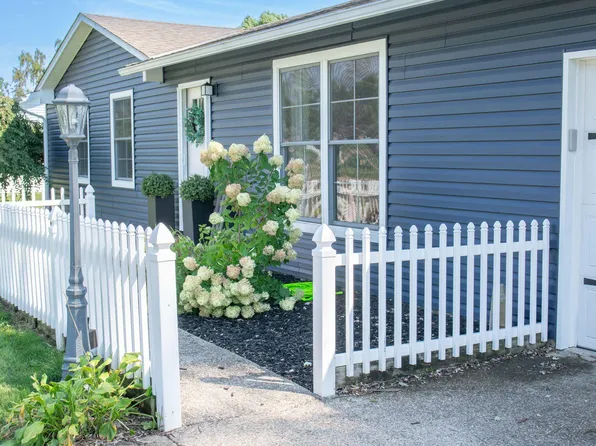 215 Upson Downs Rd, Newark, OH 43055