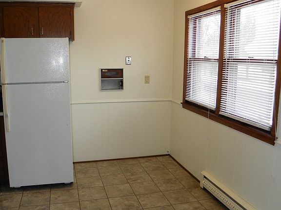 2nd image of 352 21st Ave S APT 2D