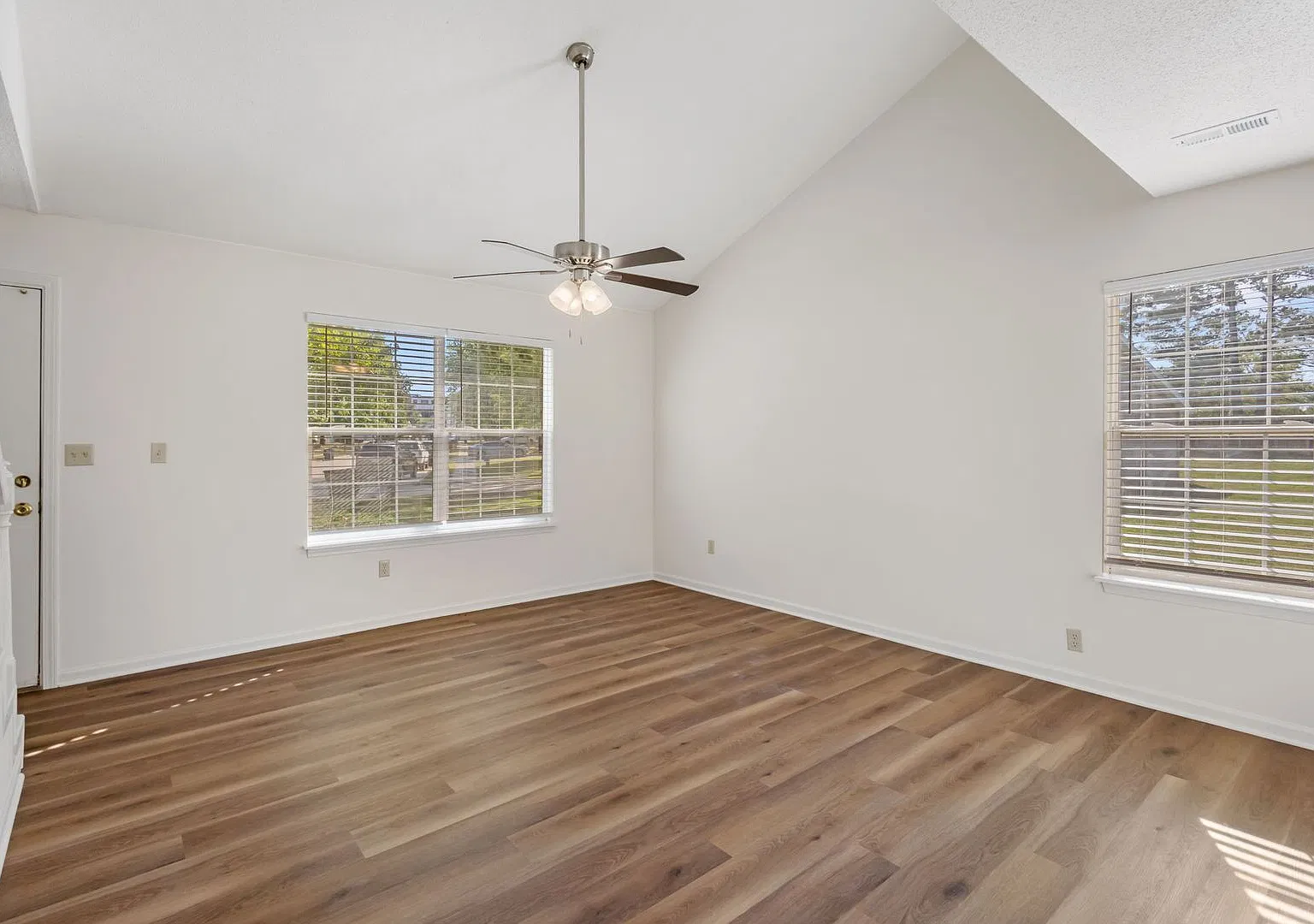 4414-4416 Cheryl Ct. — Photo 2