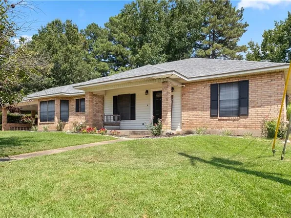 348 Twin Oaks Rd E, Pineville, LA 71360