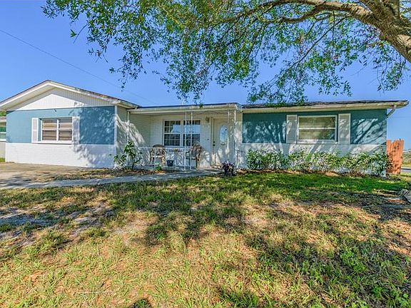 2nd image of 3551 Dickens Dr