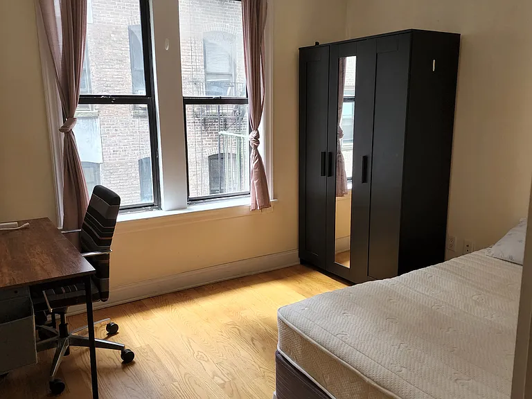 510 W 123rd St #32 — Photo 4