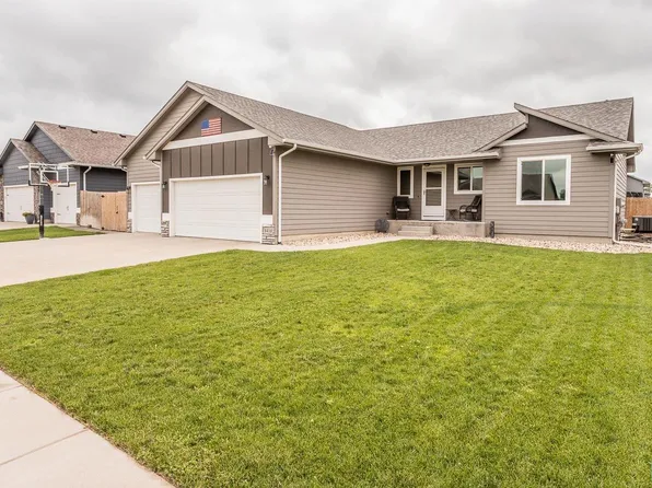1410 N Cole Ave, Tea, SD 57064