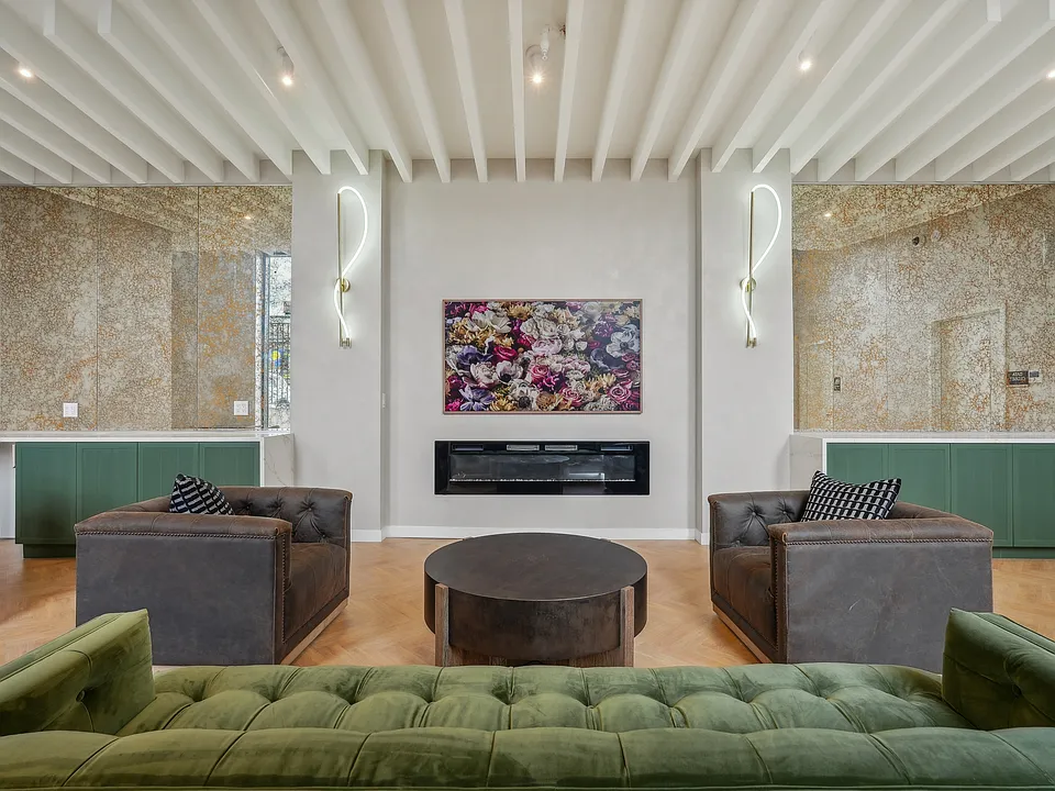 Club room