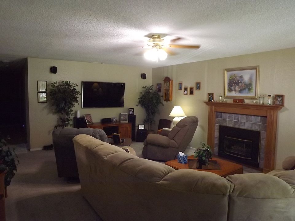 2nd image of 865 Hacienda Ave