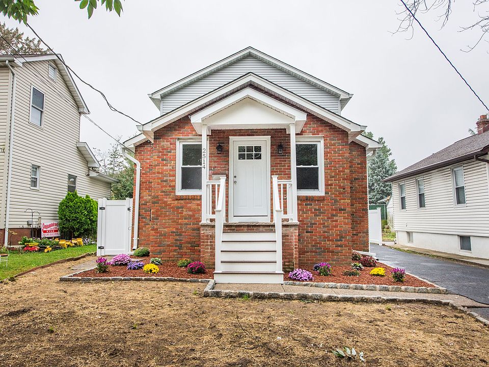 1st image of 25-14 Berdan Ave #1X