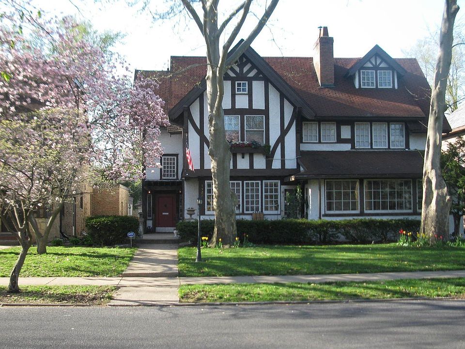 Senator Clifford Ireland House