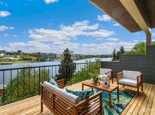 3226 Fuhrman Ave E APT 301, Seattle, WA