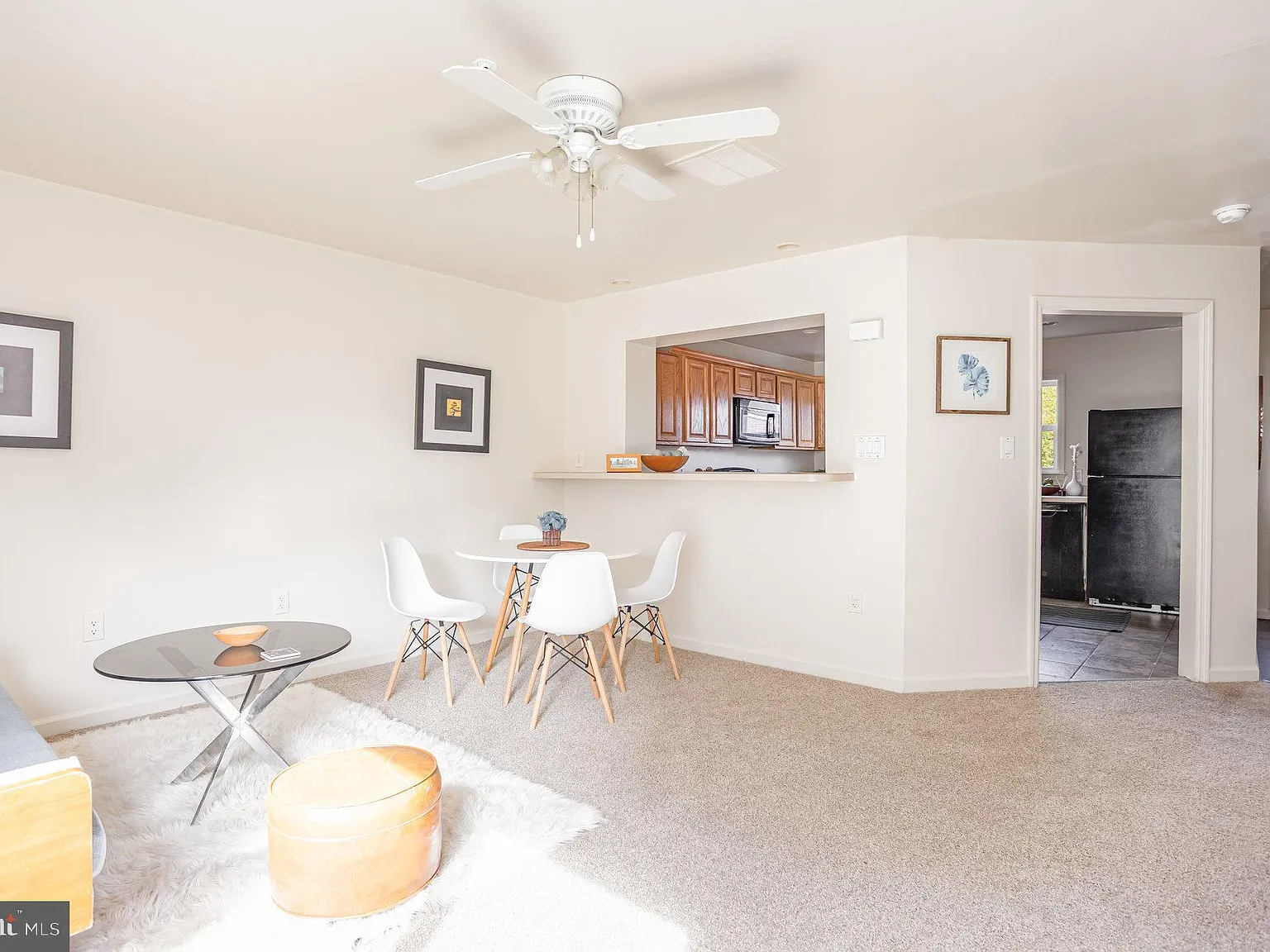 4 bed, 2000 sqft, $2,100 — Photo 3