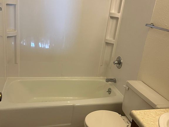 2nd image of 1209 E Flint St #9
