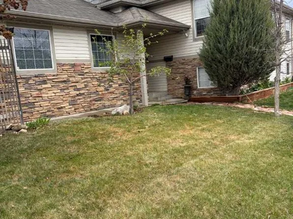 194 S Webster St, Red Deer, AB T4N 7G9