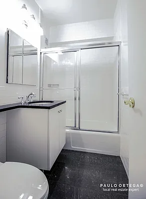 Rented by Keller Williams NYC | media 8