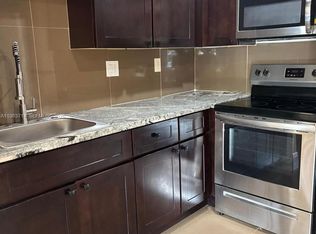 6620 W 2nd Ct APT 110, Hialeah, FL 33012