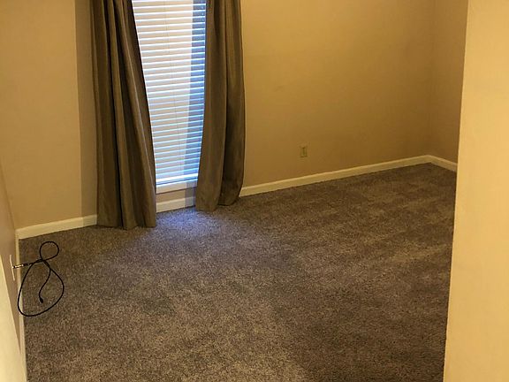 3rd image of 3851 Cedar Cir #3851