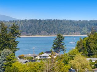 2601 16th St, Anacortes, WA