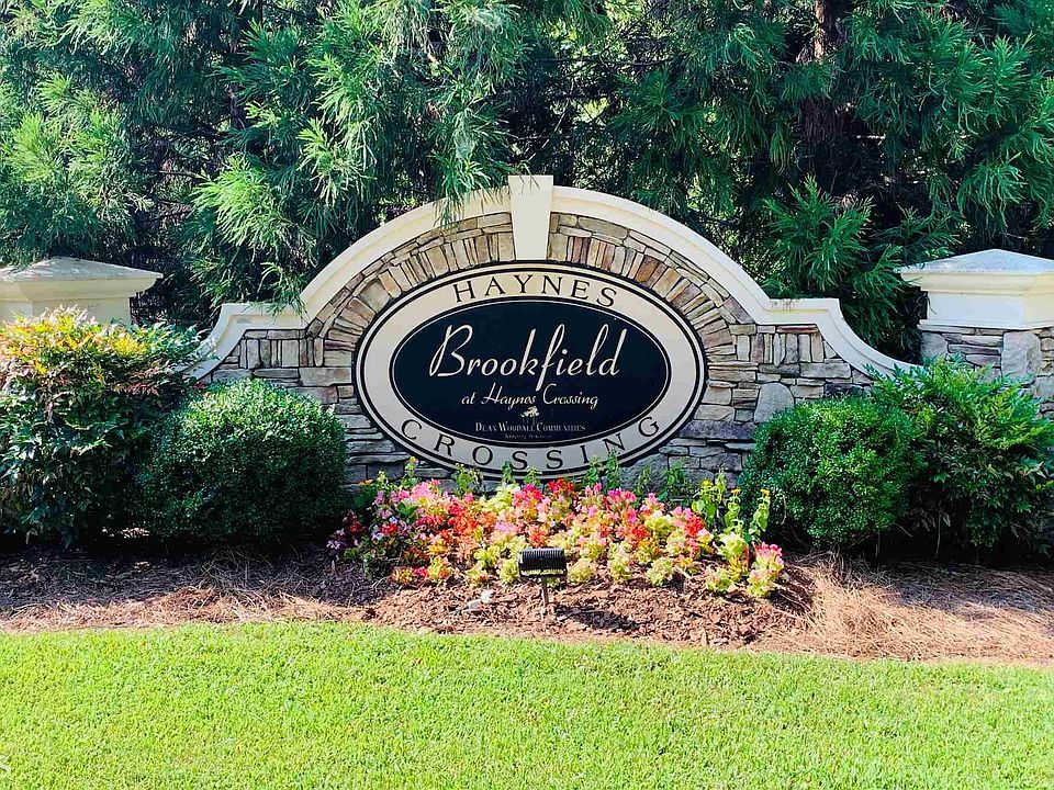 2nd image of 132 Brook Field Ct