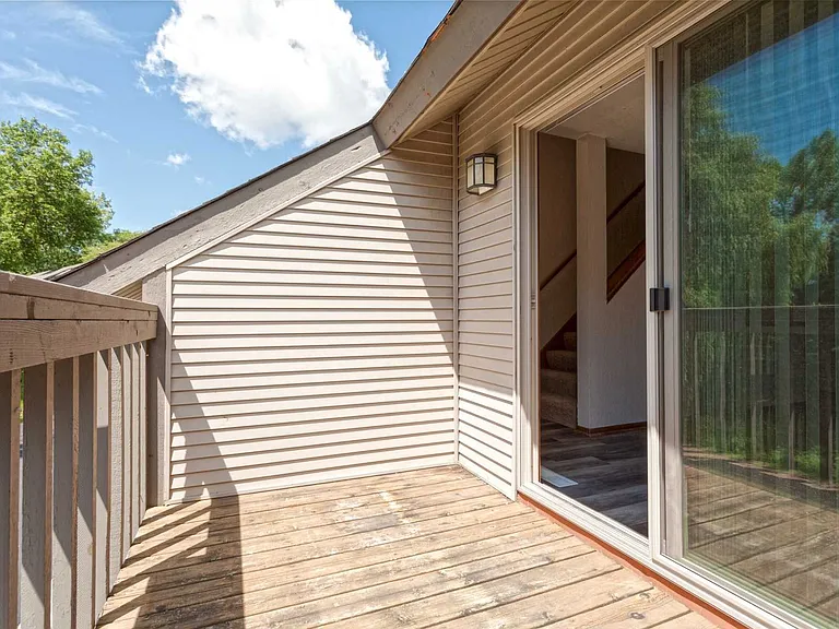 Unit patio/balcony
