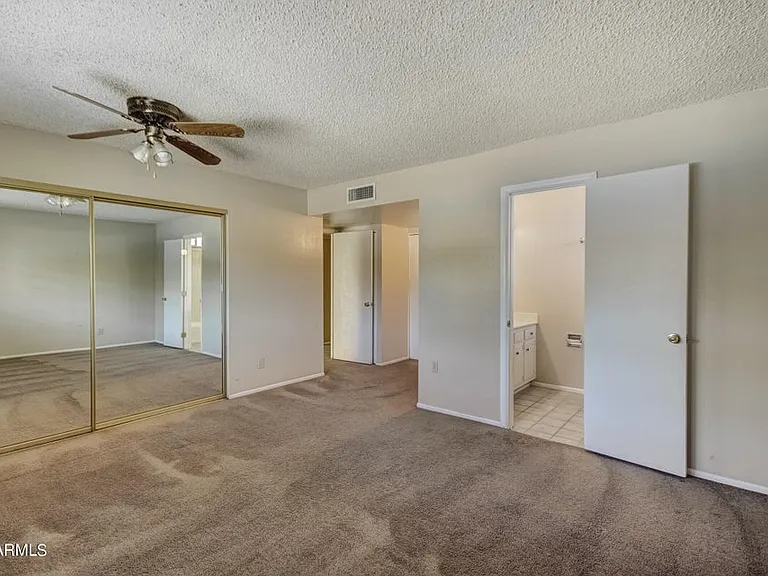 3933 S Pine St — Photo 8