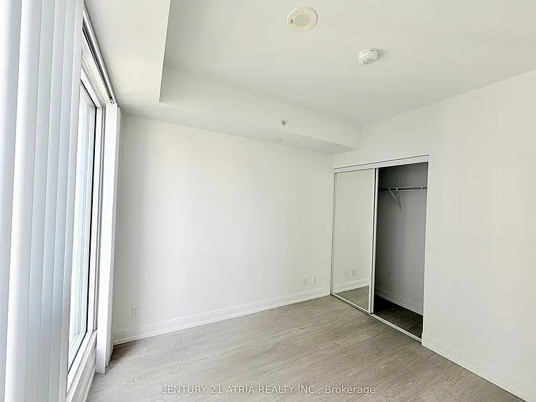 181 Dundas St E #715 — Photo 11