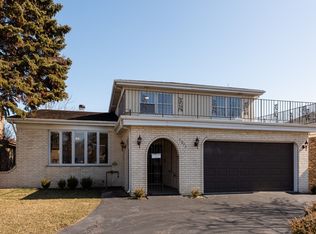 1011 N Delphia Ave, Park Ridge, IL 60068