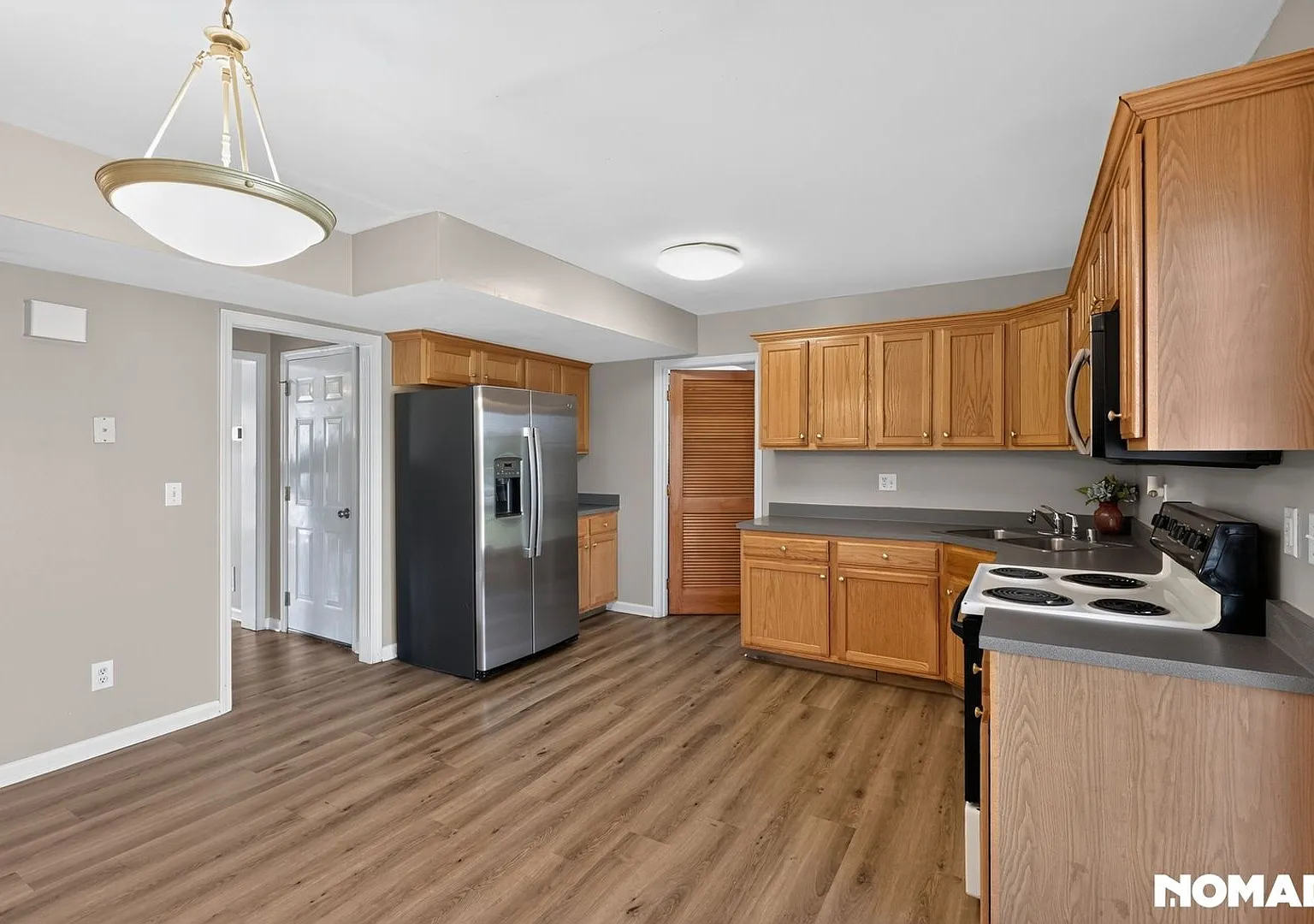 Charming 3BR House in Louisville — Photo 4
