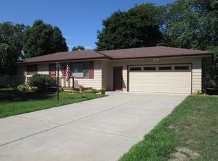6038 Bonanza Dr, Stevensville, MI 49127
