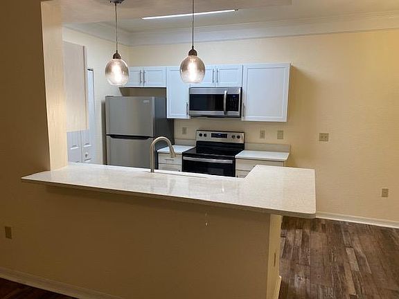 4th image of 11541 Villa Grand APT 821
